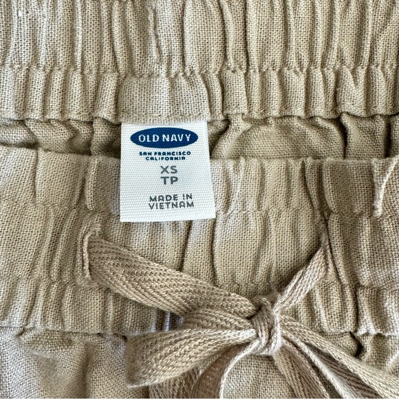 OLD NAVY SKIRT SIZE XS NEVER WORN - Picture 3 of 3
